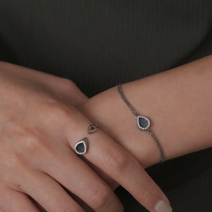 AQUA 水 Bracelet in Black Jade