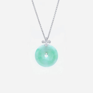 AURUM 金 18K Pendant in Apple Green Jade in White Gold