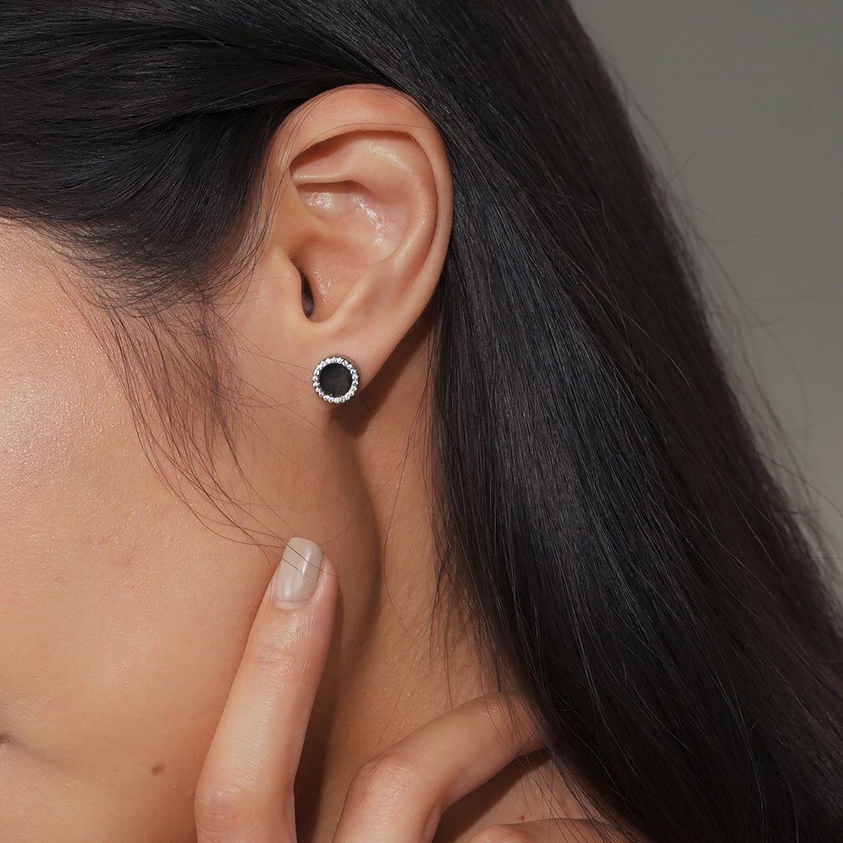 ETERNITY 緣 Earring Studs in Black Jade