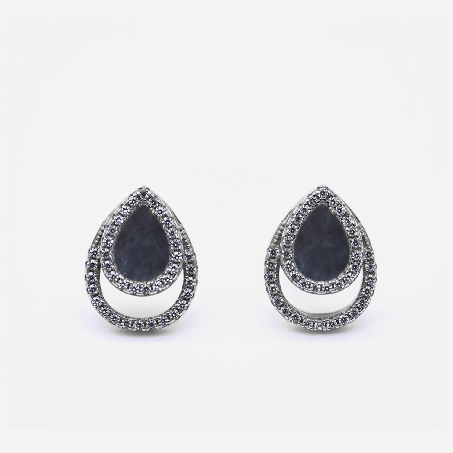 AQUA 水 Earring Studs in Black Jade