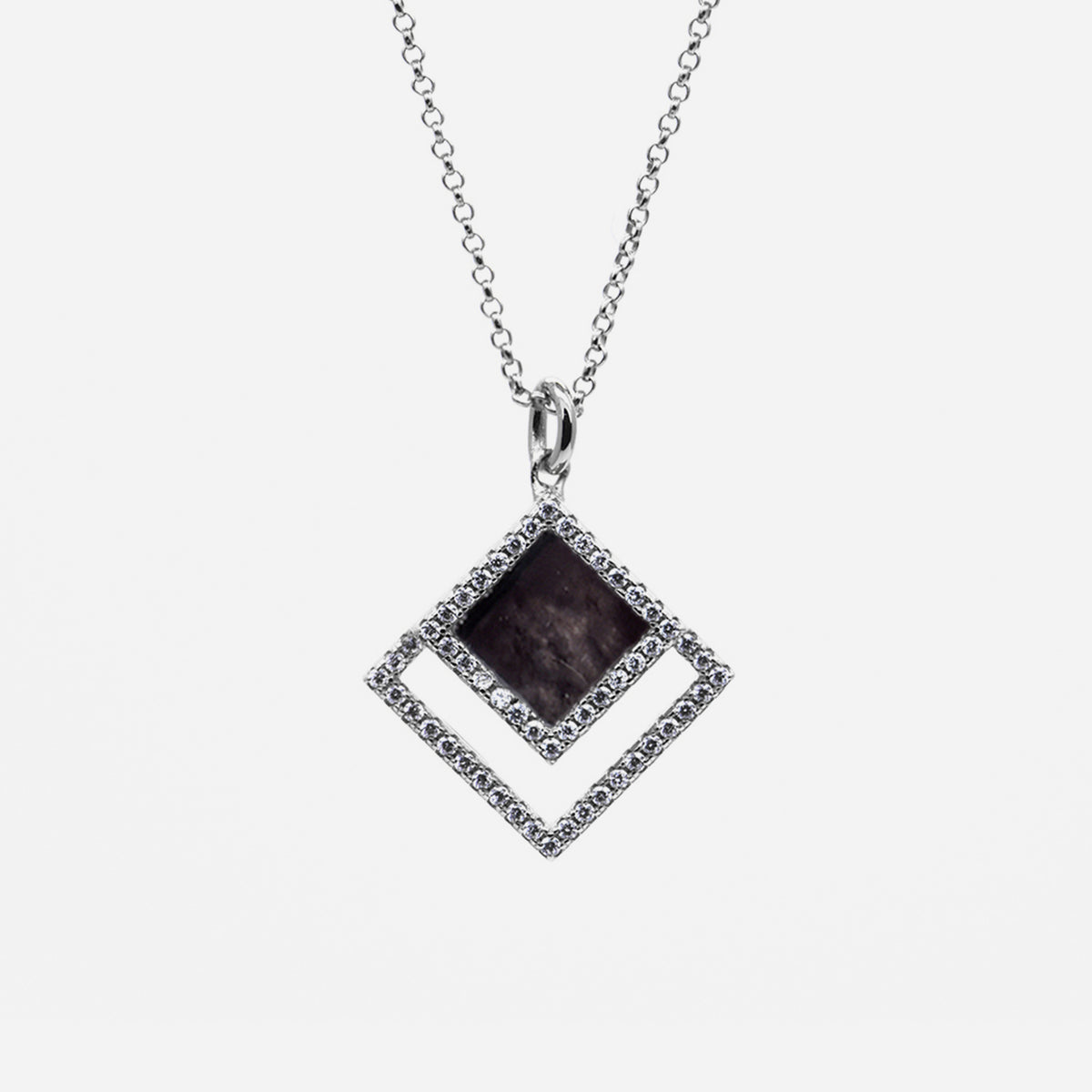 TERRA 方 Necklace in Black Jade