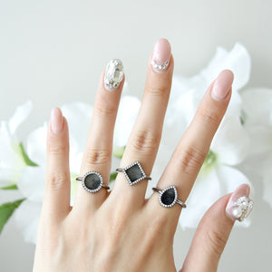 Natural black jade ring in modern style