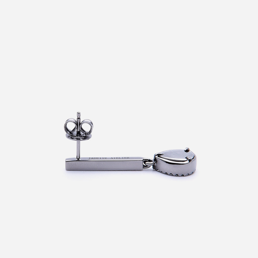 AQUA 水 Dangling Earrings in Black Jade