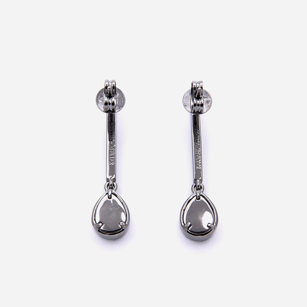 AQUA 水 Dangling Earrings in Black Jade