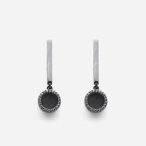 ETERNITY 緣 Dangling Earrings in Black Jade