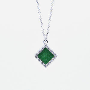 TERRA 方 Necklace in Green Jade